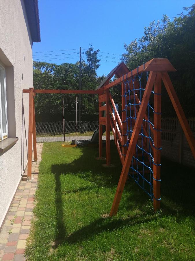 Ferienwohnung Pokoje U Elzbiety Leba Exterior foto