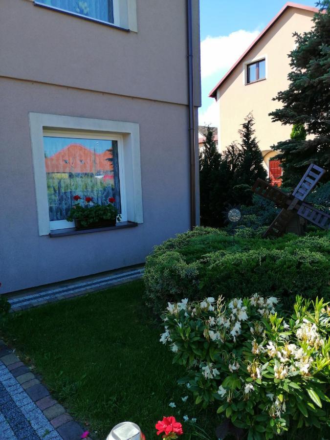 Ferienwohnung Pokoje U Elzbiety Leba Exterior foto