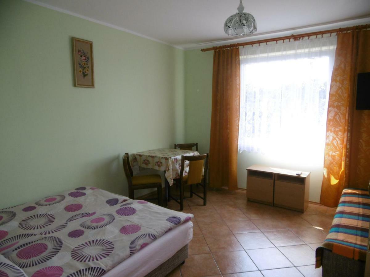 Ferienwohnung Pokoje U Elzbiety Leba Exterior foto